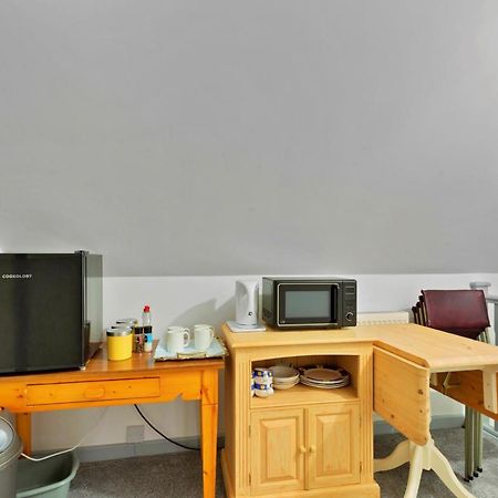 Finest Retreats - Springfields Apartment Кентърбъри Екстериор снимка