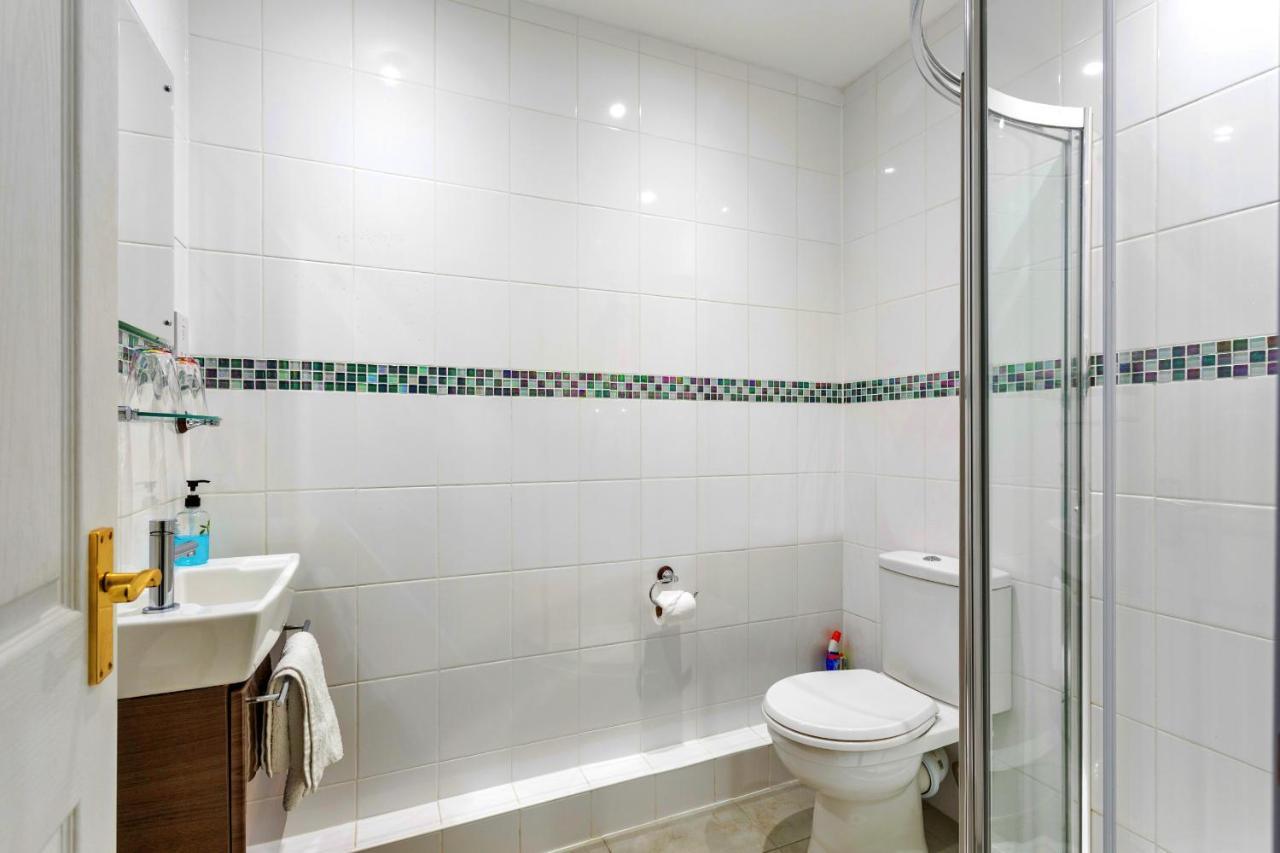 Finest Retreats - Springfields Apartment Кентърбъри Екстериор снимка